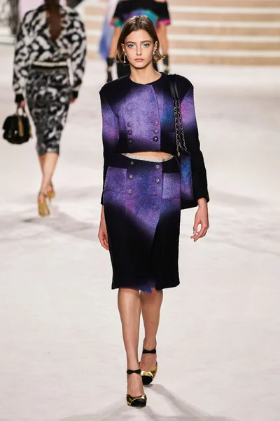 Look 23